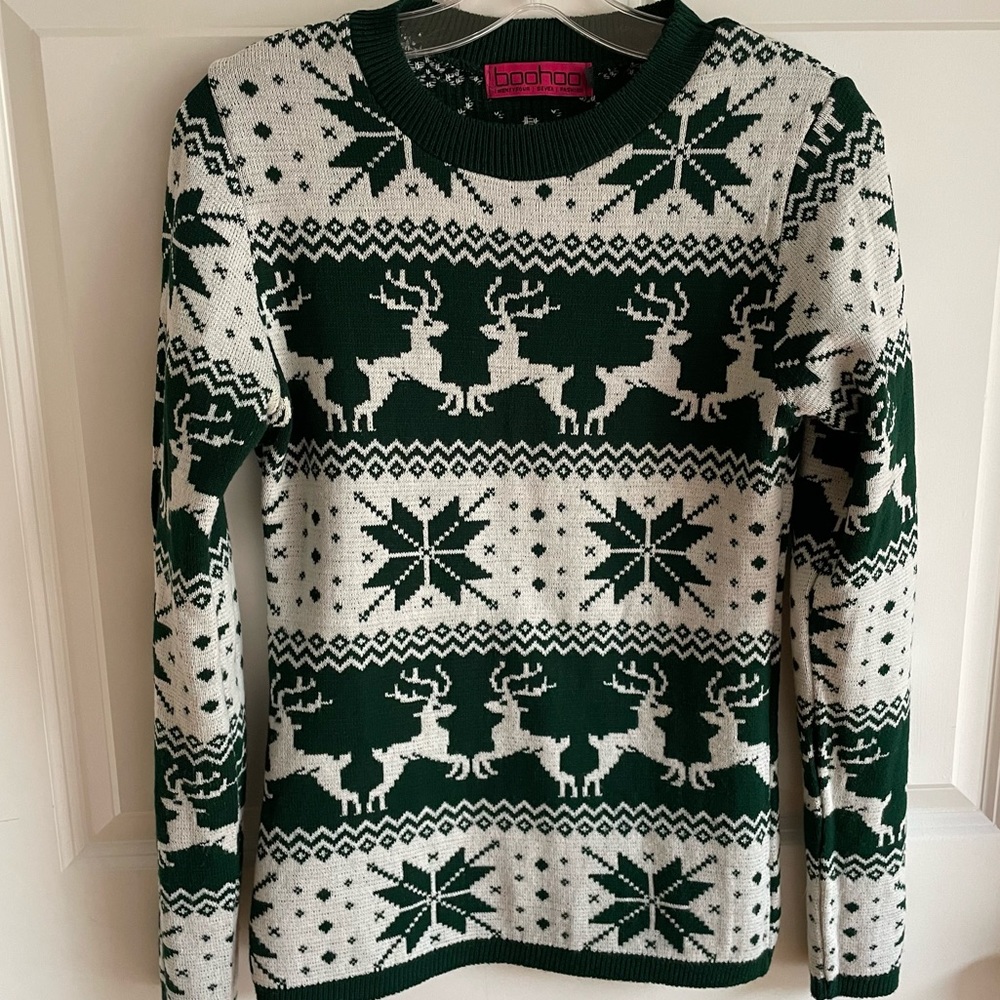Forest green & white Christmas/Festive sweater. LIKE NEW